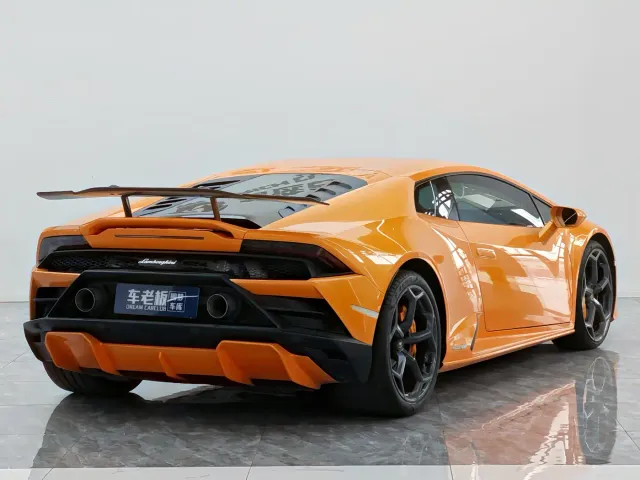 Lamborghini Huracan — Фото автомобиля 5