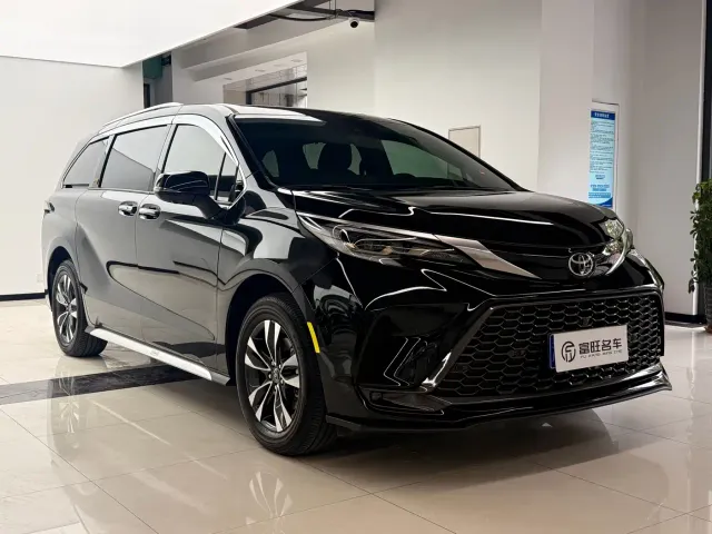 Toyota Granvia — Фото автомобиля 3
