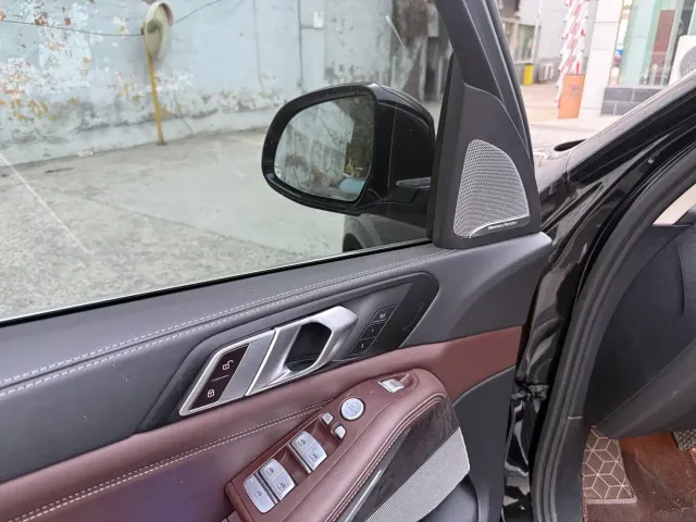 BMW X5 — Фото автомобиля 9