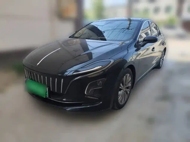 Фотография автомобиля — Hongqi E-QM5