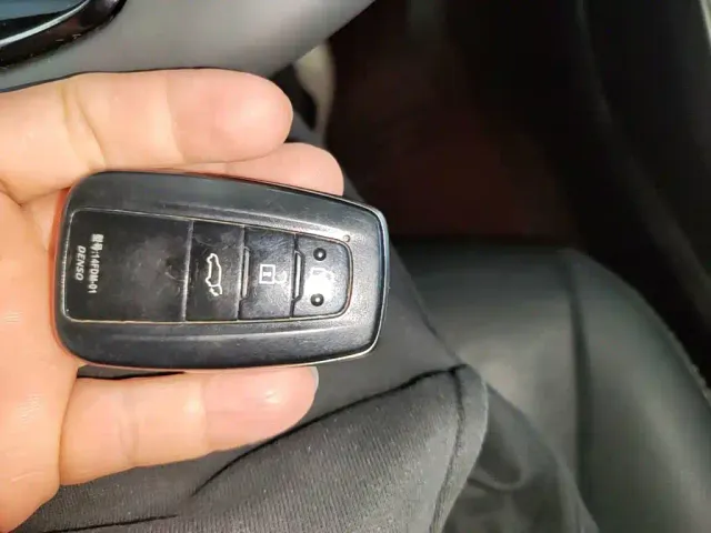 Toyota Highlander — Фото автомобиля 8