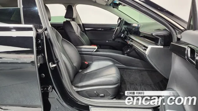 Hyundai Grandeur GN7 — Фото автомобиля 16