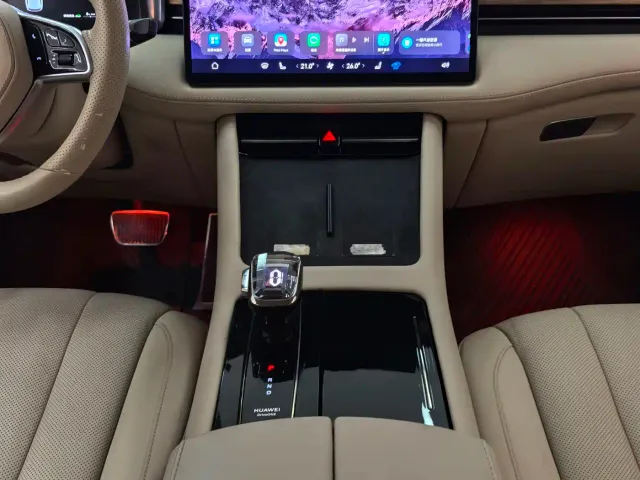 Aito M7 — Фото автомобиля 15