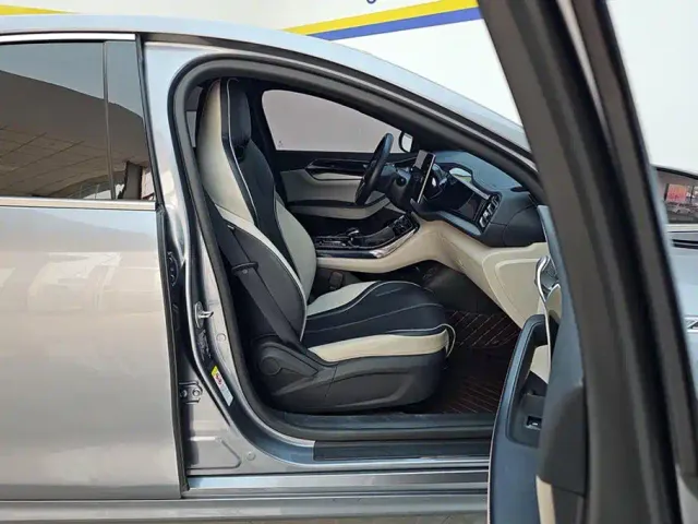BYD Qin PLUS — Фото автомобиля 8