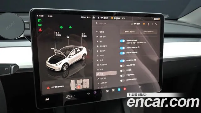 Tesla Model Y — Фото автомобиля 29