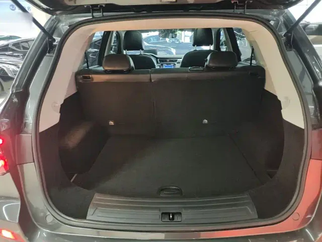 Roewe RX5 — Фото автомобиля 18