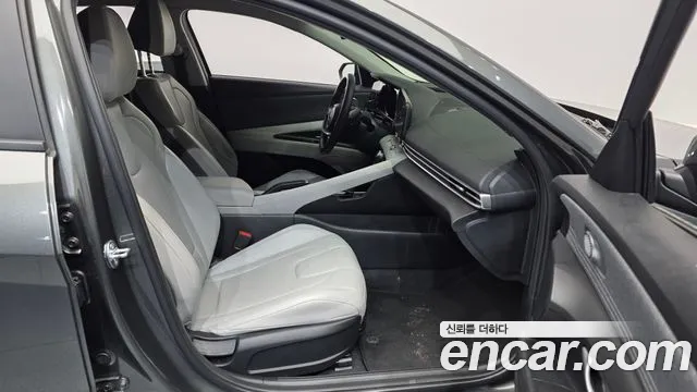 Hyundai AVANTE Avante (CN7) — Фото автомобиля 11