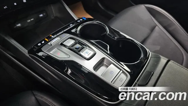 Hyundai Tucson Tucson (NX4) Дизель 2.0 2WD — Фото автомобиля 9