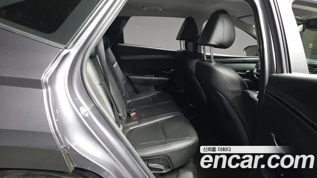 Hyundai Tucson Tucson (NX4) Бензин 1.6 турбо 2WD — Фото автомобиля 11