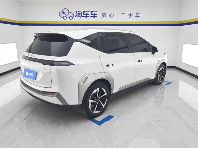 GAC Aion Y — Фото автомобиля 3