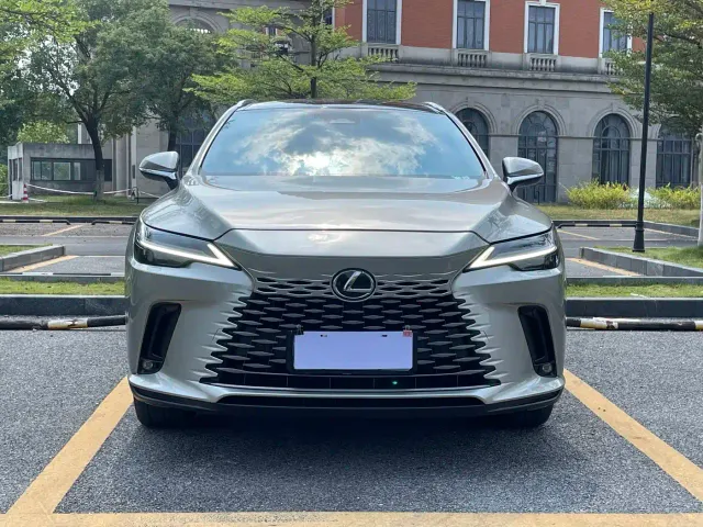 Lexus RX — Фото автомобиля 2