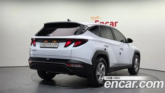 Hyundai Tucson Tucson (NX4) Бензин 1.6 турбо 2WD — Фото автомобиля 2