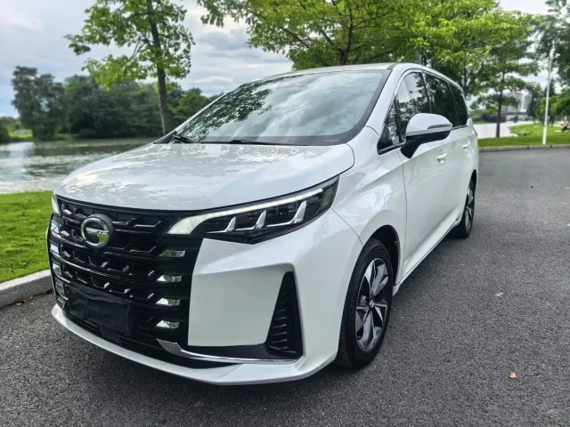 GAC Trumpchi M6 — Фото автомобиля 2