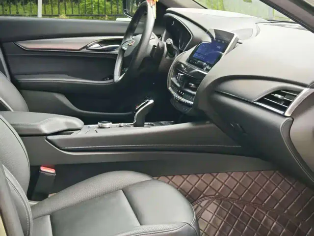 Cadillac CT5 — Фото автомобиля 10