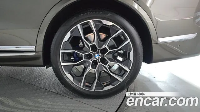 BMW X7 — Фото автомобиля 20