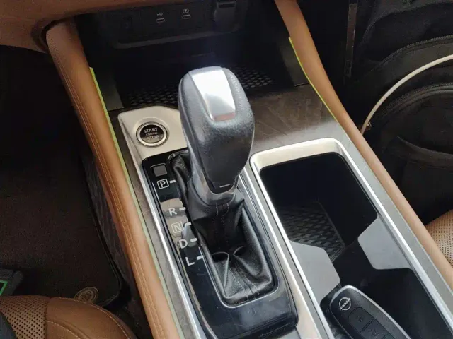 Nissan Teana — Фото автомобиля 13