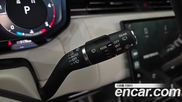 Land Rover Range Rover — Фото автомобиля 24