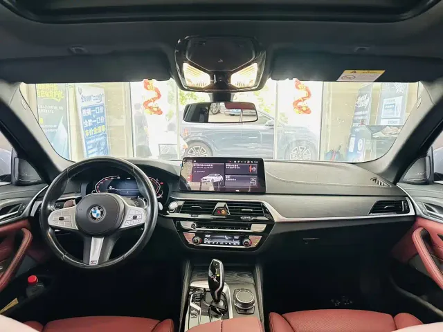 BMW 5 Series — Фото автомобиля 4