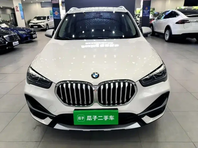 BMW X1 — Фото автомобиля 2