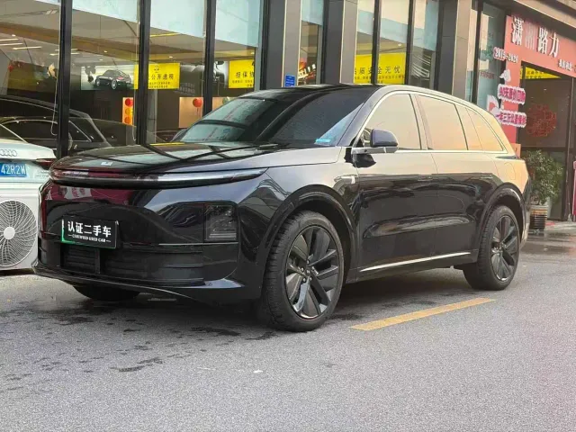 Фотография автомобиля — Li Auto L6