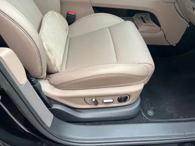 Li Auto i6 — Фото автомобиля 12