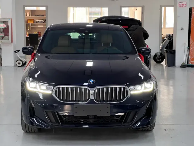 BMW 6 Series Gran Turismo — Фото автомобиля 2