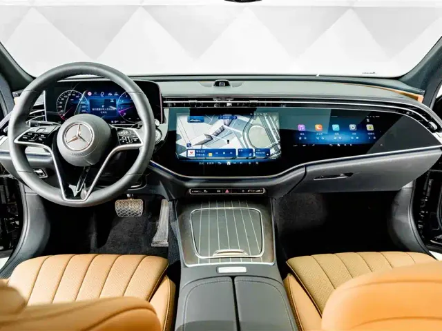 Mercedes-Benz E-Class — Фото автомобиля 13