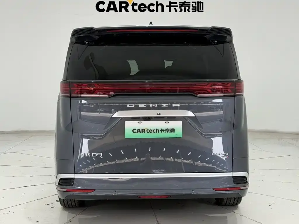 Denza Denza D9 2025 Model DM-i Smart Drive Edition 1020 AWD Flagship — Фото автомобиля 6