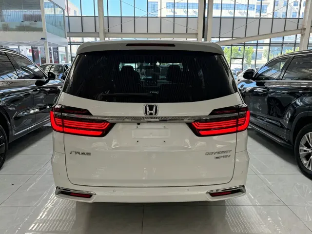 Honda Odyssey — Фото автомобиля 14