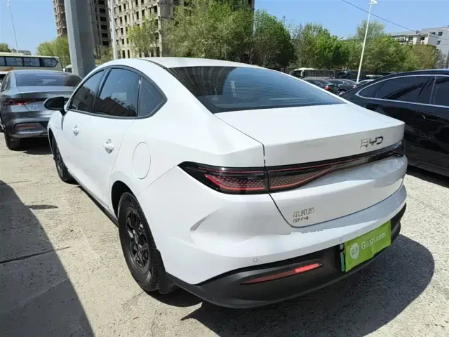 BYD Seal 05 DM-i — Фото автомобиля 4
