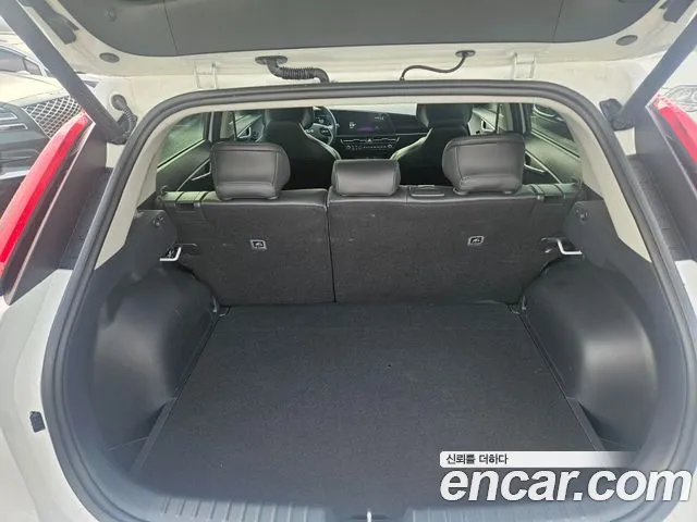 Kia Niro The All New Niro Prestige — Фото автомобиля 16