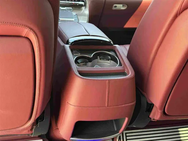 Mercedes-Benz V-Class — Фото автомобиля 20