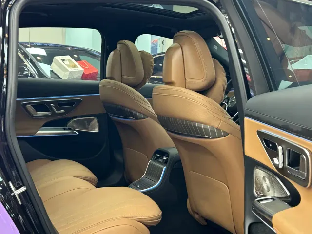 Mercedes-Benz E-Class — Фото автомобиля 14