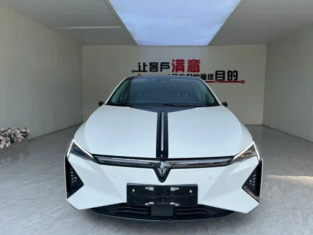 Lingxi L — Фото автомобиля 2