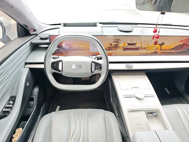Geely Galaxy E8 — Фото автомобиля 5