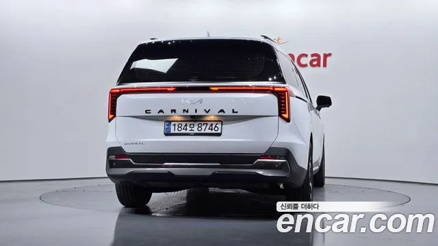 Kia Canival Новый Carnival 4 поколение Дизель 9 мест Signature — Фото автомобиля 4