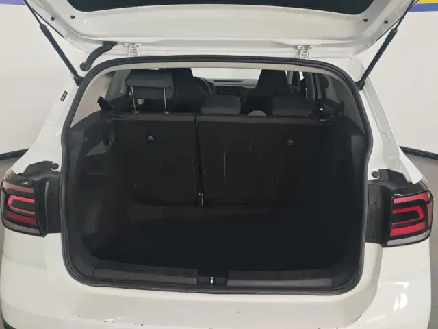Volkswagen T-Cross — Фото автомобиля 4