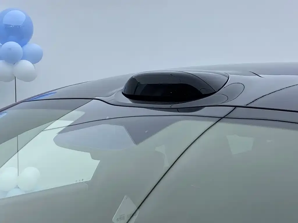 Xiaomi Auto Xiaomi SU7 2024 AWD Extended Range Advanced Smart Driving Max Edition — Фото автомобиля 6