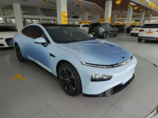 Xpeng P7 — Фото автомобиля 3
