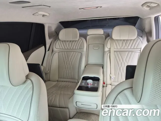 Genesis G90 Бензин 3.5 турбо AWD — Фото автомобиля 29