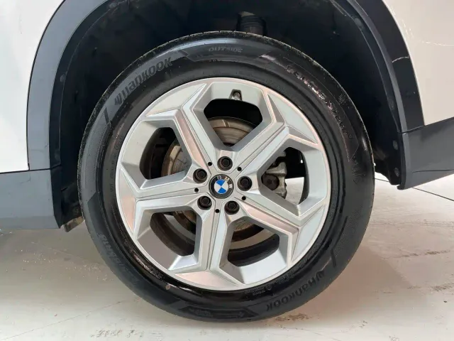 BMW X1 — Фото автомобиля 20