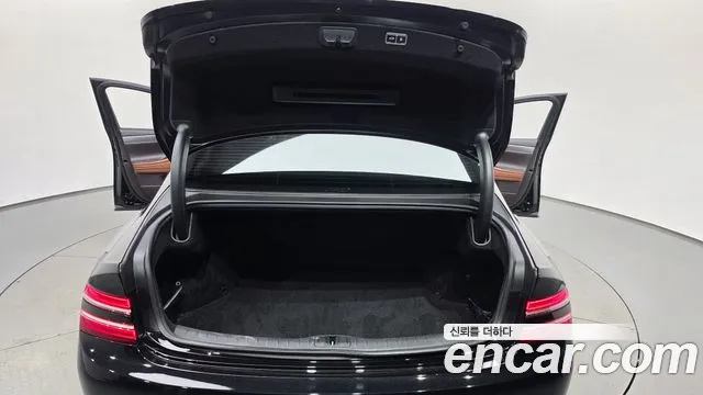 Genesis G80 Бензин 2.5 турбо AWD — Фото автомобиля 30