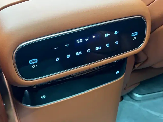 Geely Galaxy M9 — Фото автомобиля 29