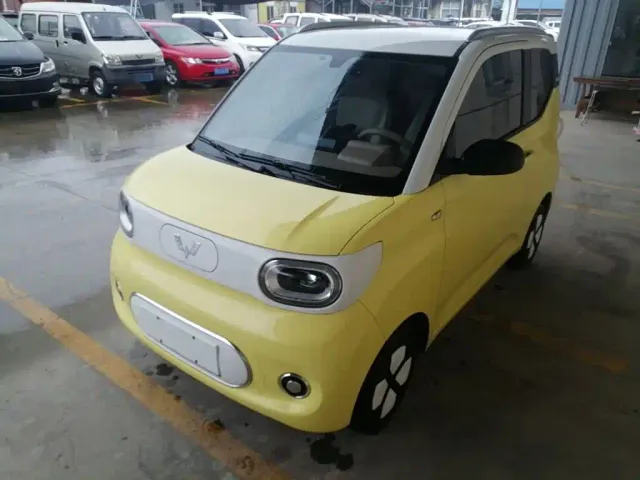 Фотография автомобиля — Wuling Hongguang Mini EV