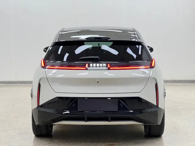 Zeekr X — Фото автомобиля 5
