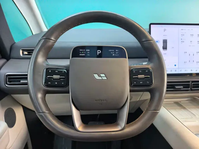 Li Auto MEGA — Фото автомобиля 9
