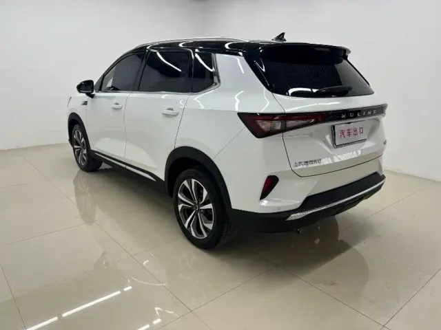 Wuling Asta — Фото автомобиля 6