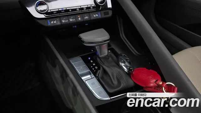 Hyundai Avante CN7 — Фото автомобиля 9