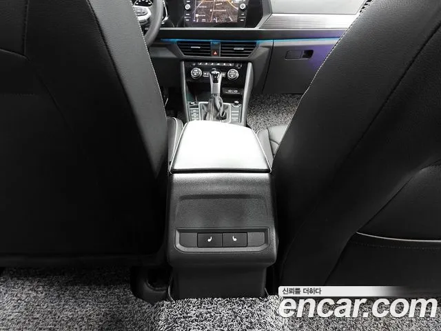 Volkswagen Jetta — Фото автомобиля 8