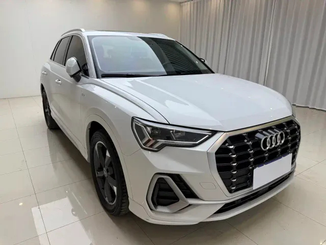 Audi Q3 — Фото автомобиля 3